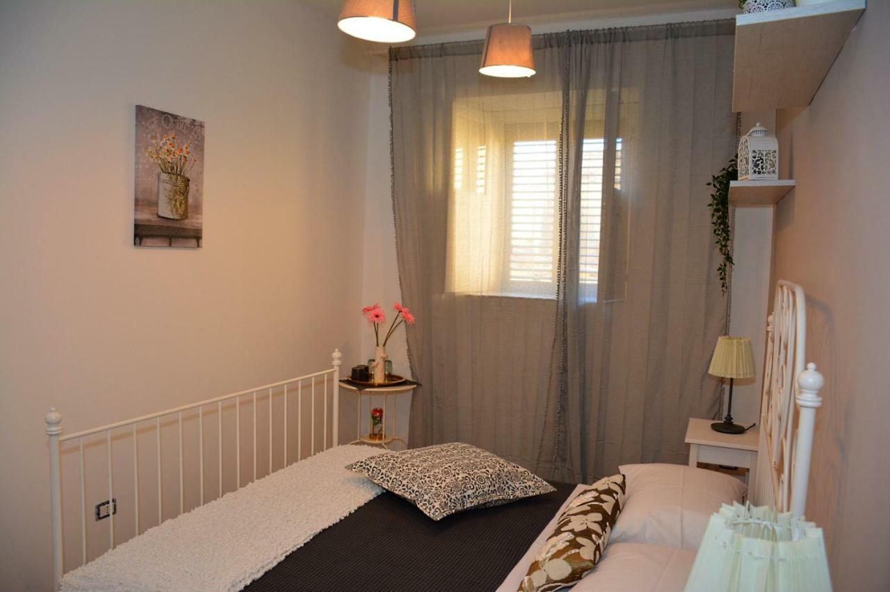 Mia'S Rooms Noto Exterior foto